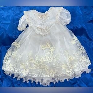 Ivory/White Girl’s Dress